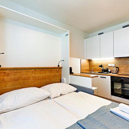 Kora Apartments Andel Прага Екстер'єр фото
