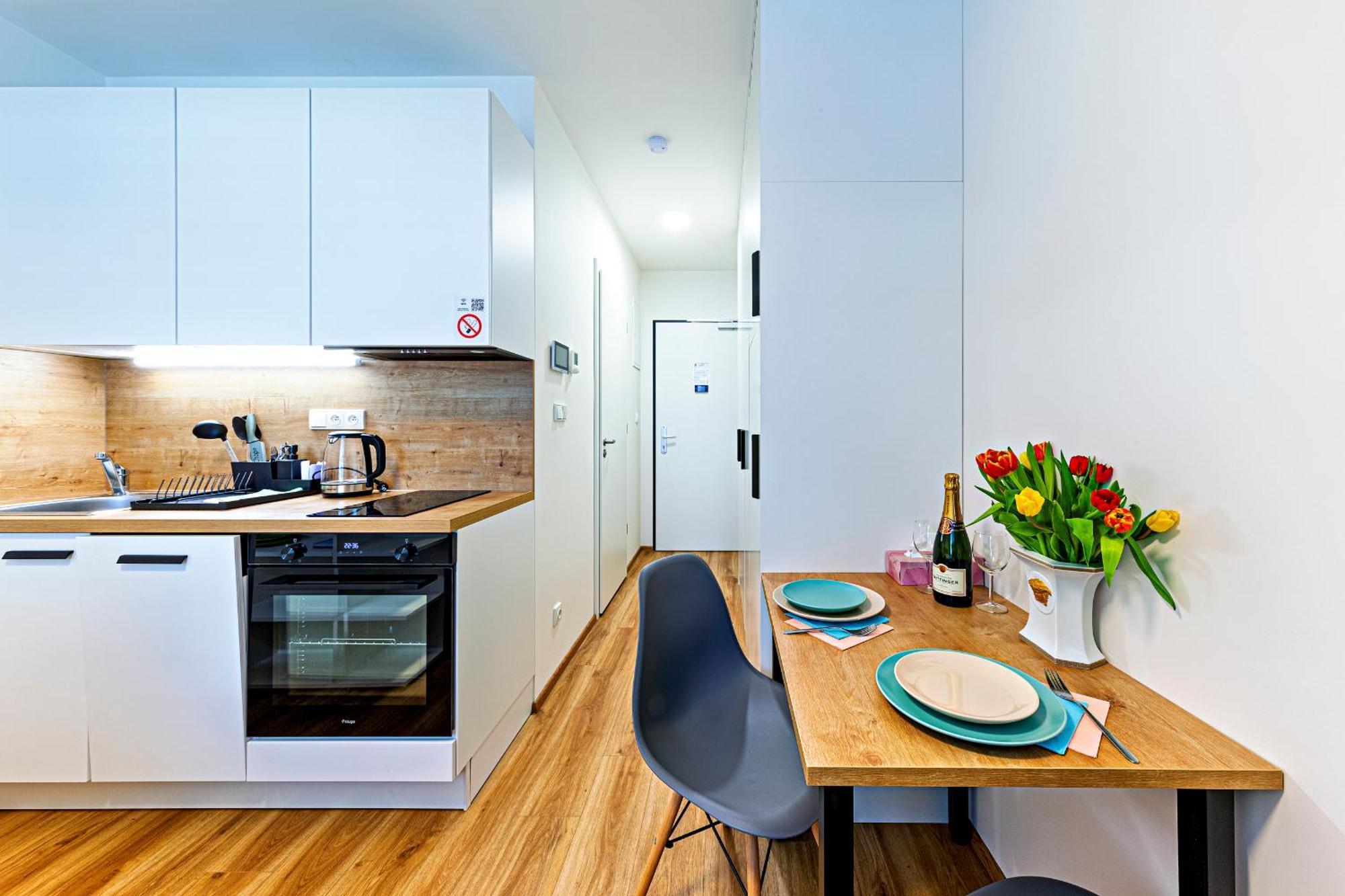 Kora Apartments Andel Прага Екстер'єр фото