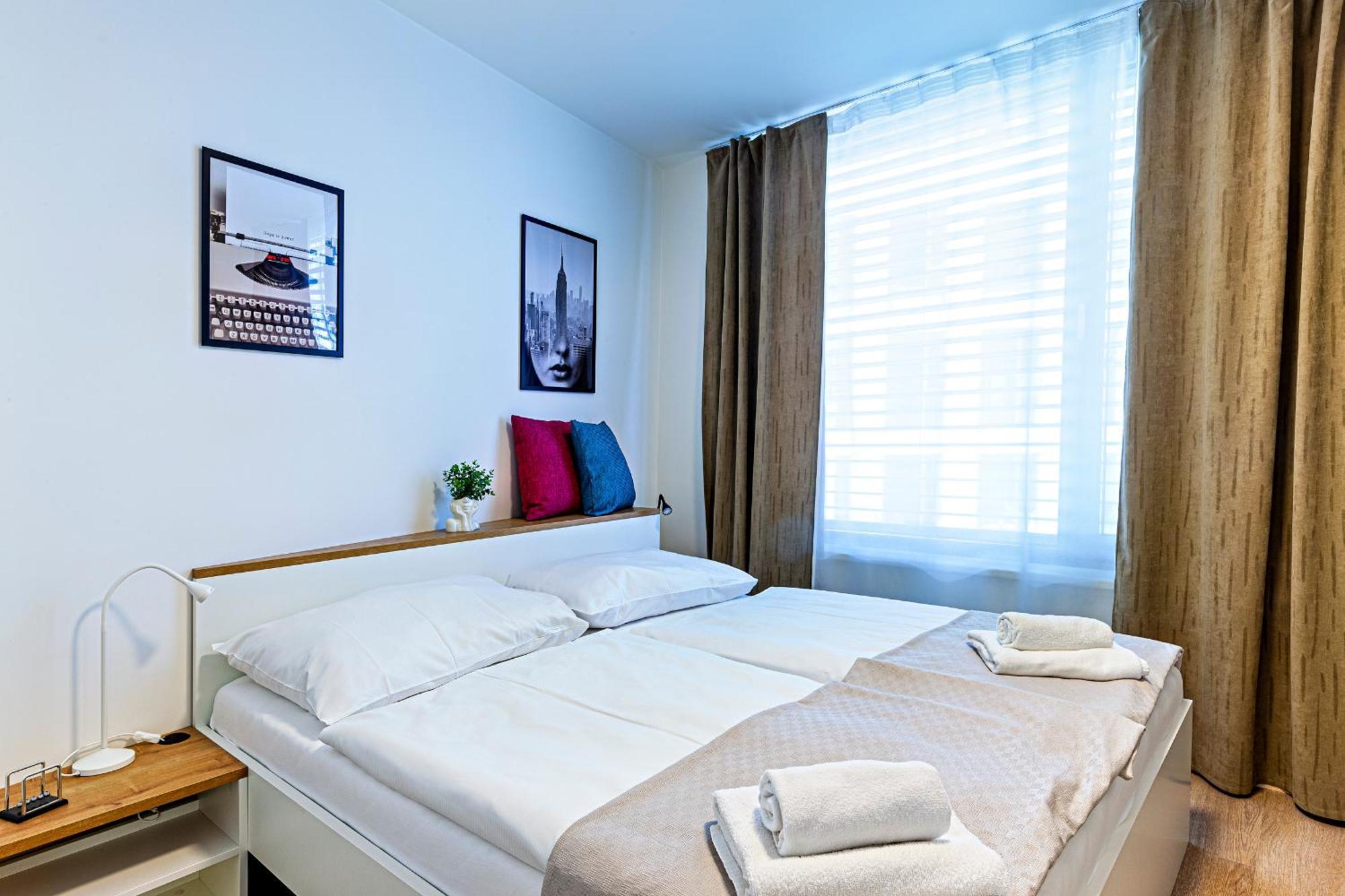 Kora Apartments Andel Прага Екстер'єр фото